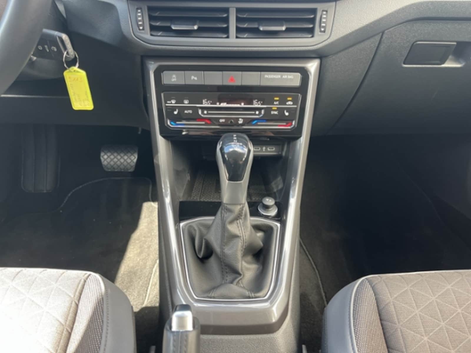 Volkswagen T-Cross – Bild 11