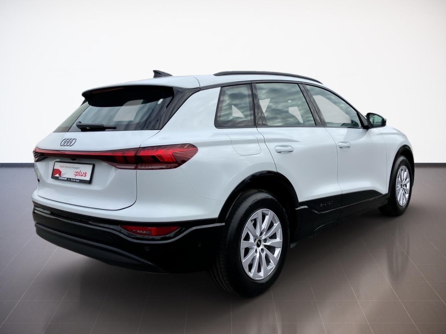Bild über Audi Q6 SUV e-tron e-tron performance - für weitere Informationen kontaktieren Sie den Audi Partner