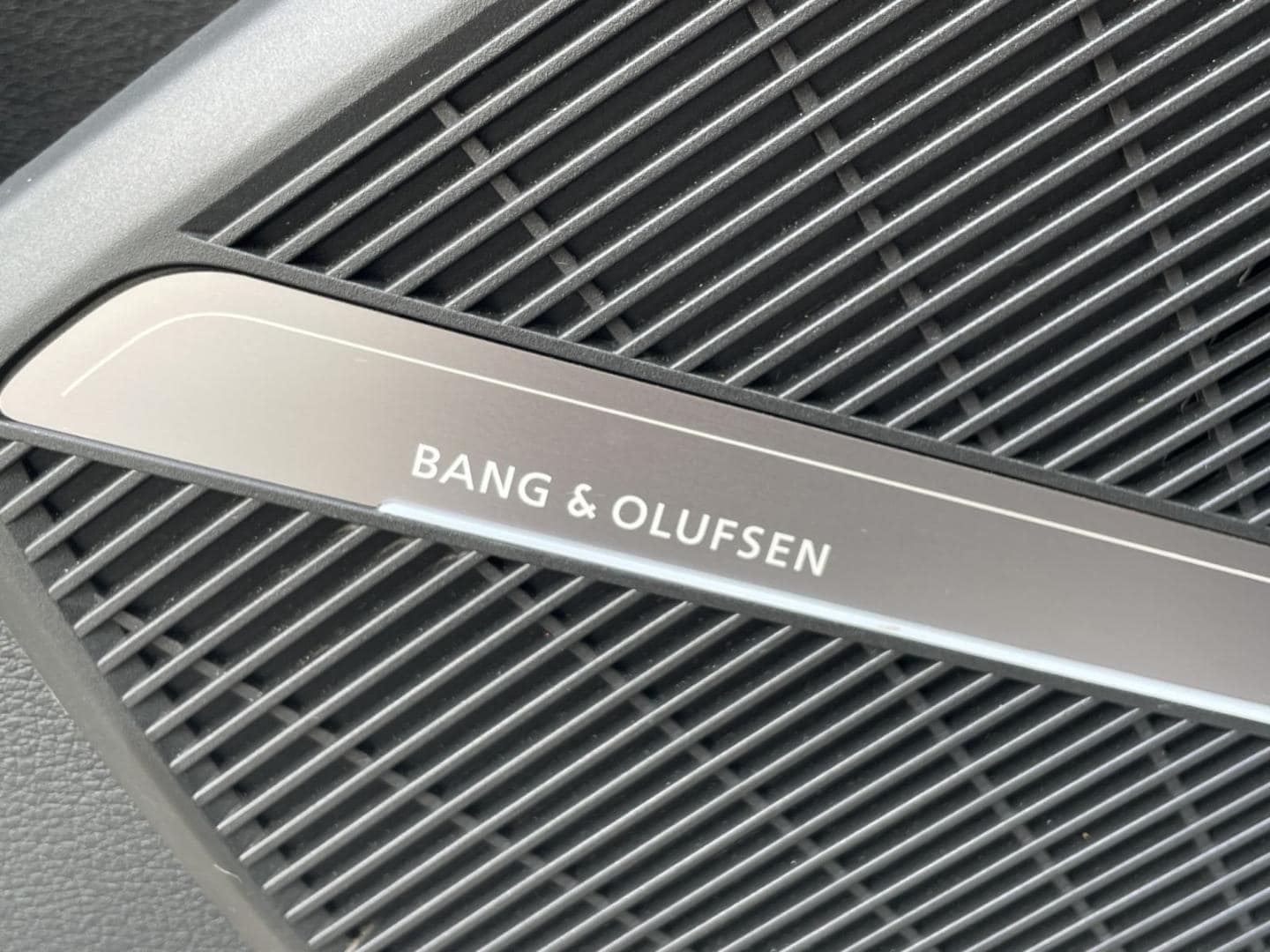 Bild über Audi Q5 Sportback 40 TDI quattro S tronic - für weitere Informationen kontaktieren Sie den Audi Partner