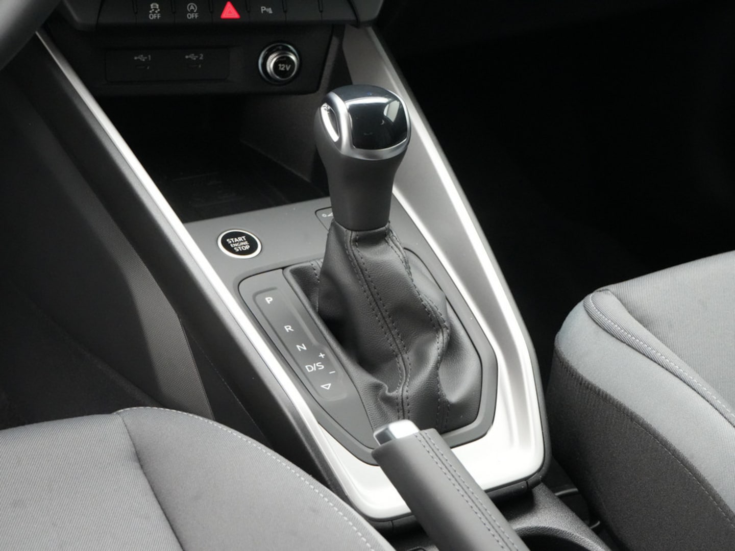 Bild über Audi A1 Sportback S line 35 TFSI S tronic - für weitere Informationen kontaktieren Sie den Audi Partner