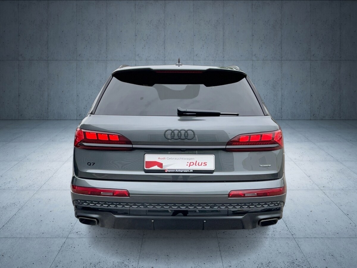 Image about Audi Q7 SUV TFSI e S line 60 TFSI e quattro tiptronic