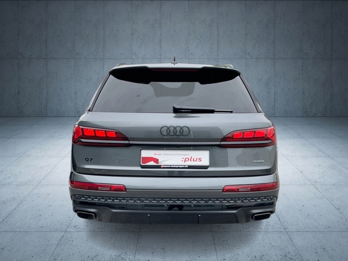 Image about Audi Q7 SUV TFSI e S line 60 TFSI e quattro tiptronic