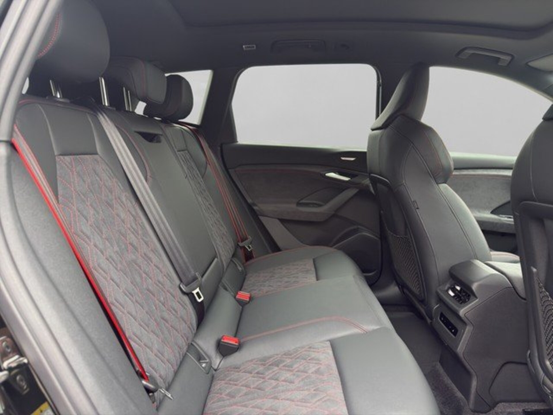 Audi Q6 SUV e-tron