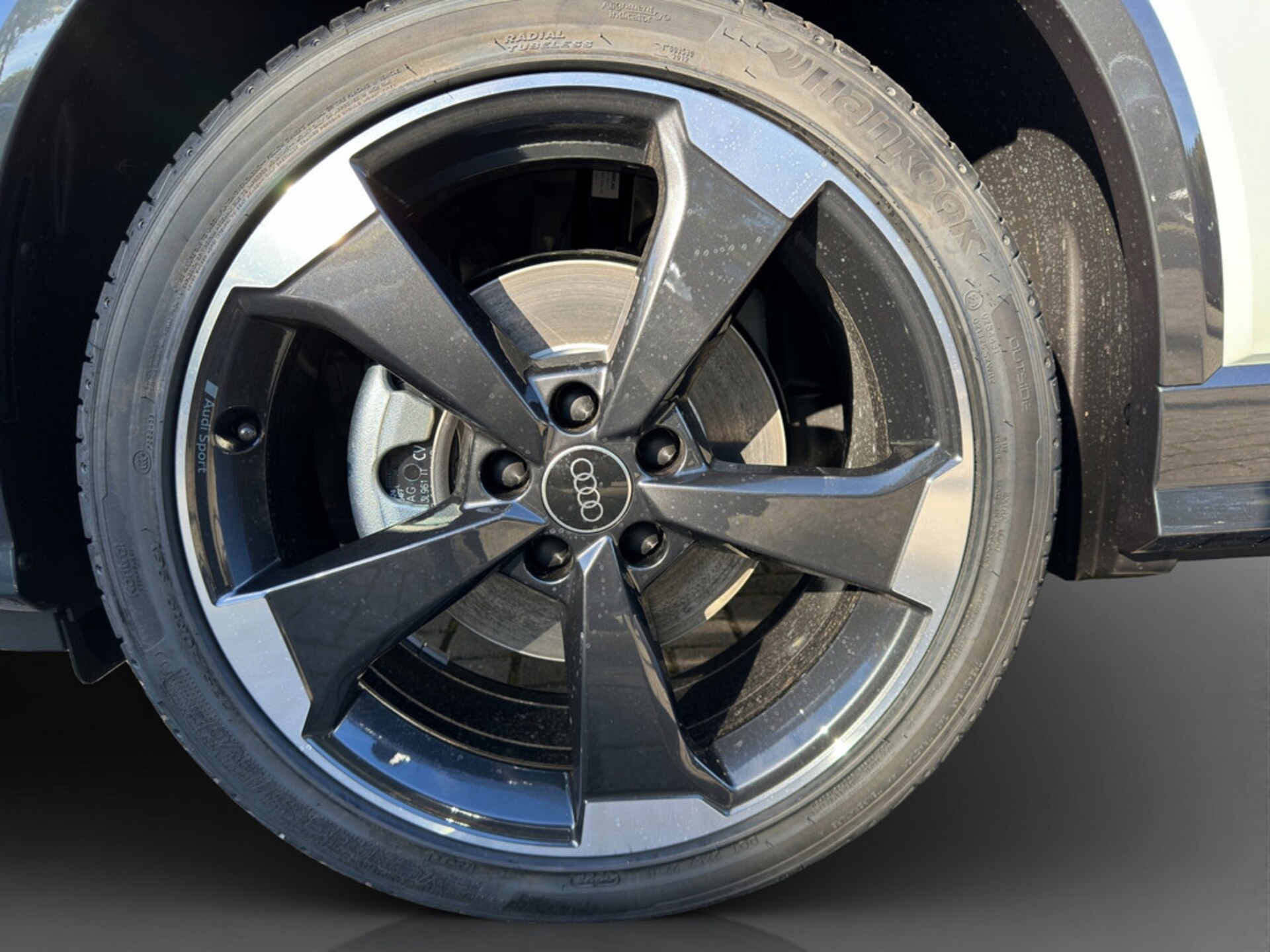 Audi Q2 S line