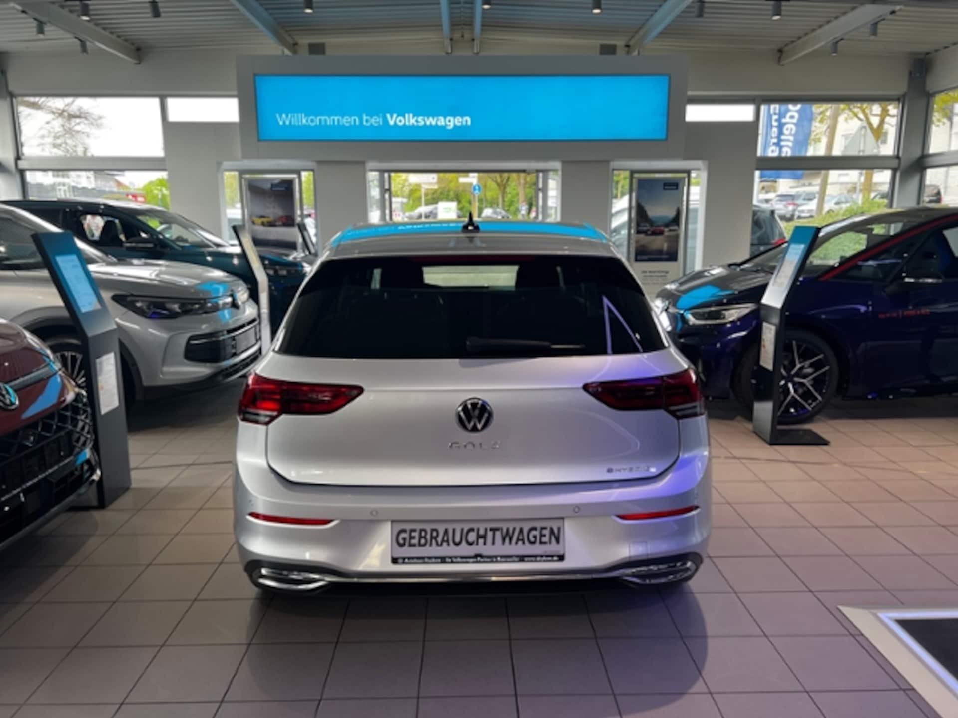 Volkswagen Golf Style