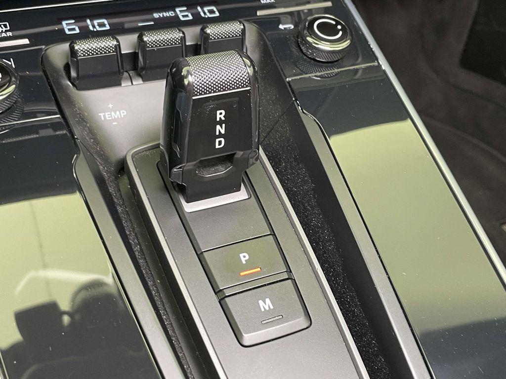 2021 Porsche 911 Turbo S - Photo 31