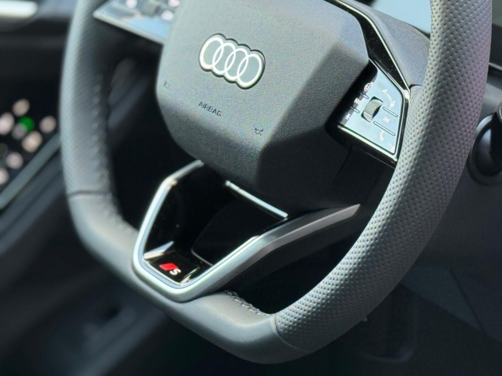 Audi Q6 Sportback e-tron – Bild 10