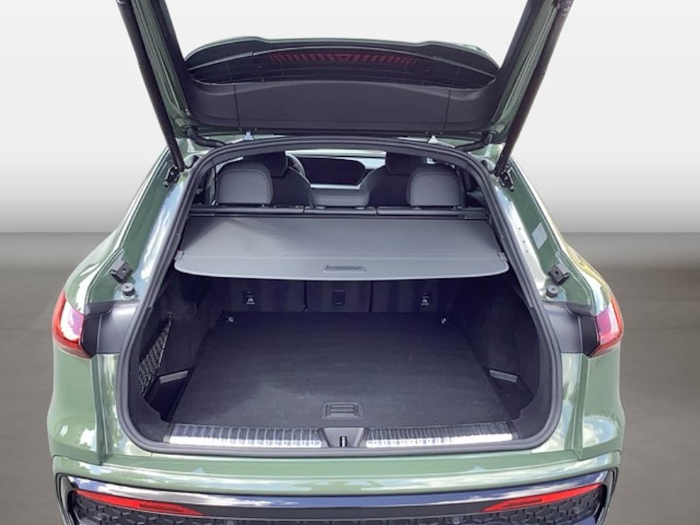 Bild über Audi Q5 Sportback TDI quattro 150 kW S tronic - für weitere Informationen kontaktieren Sie den Audi Partner