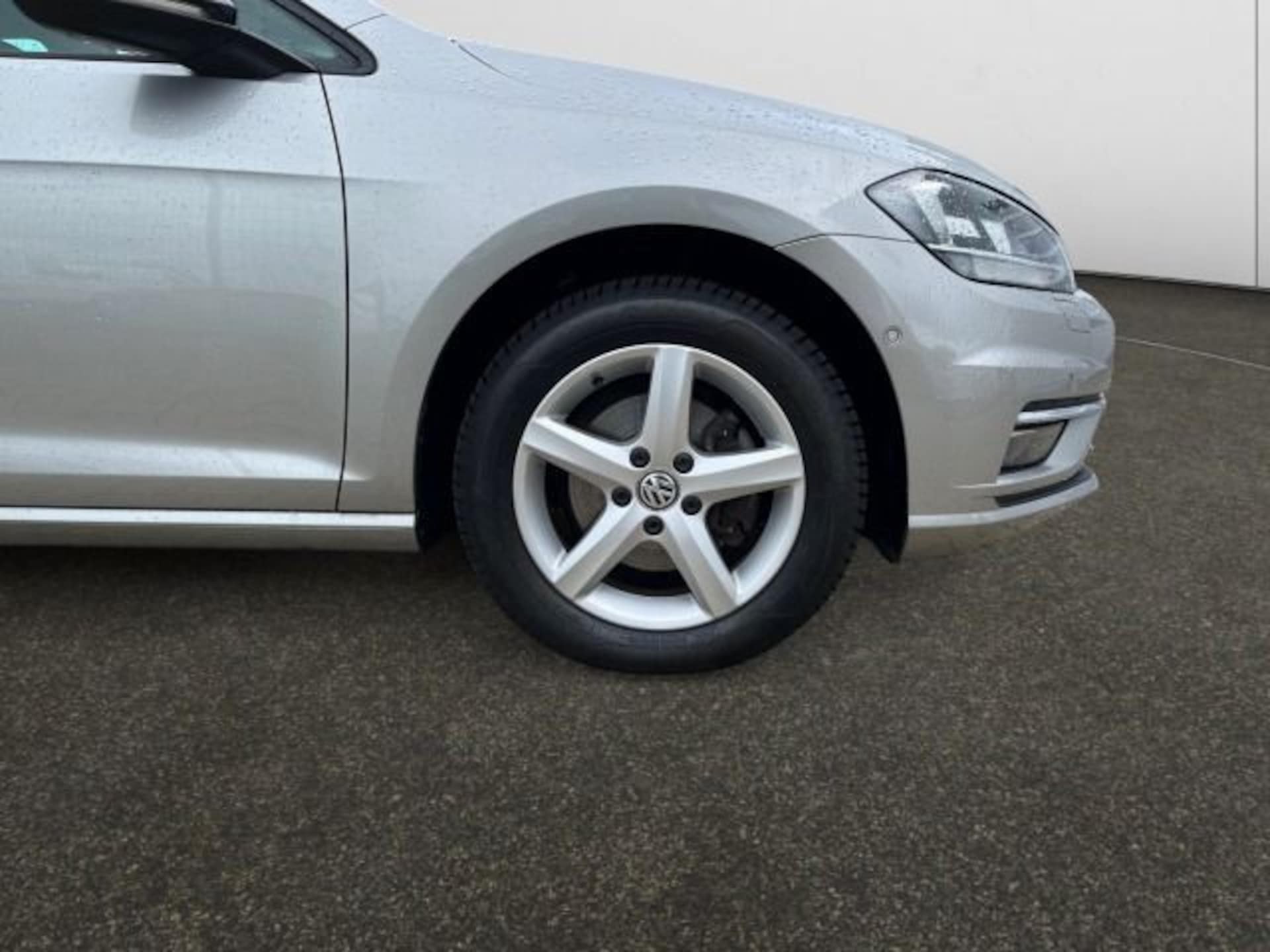 Volkswagen Golf IQ.DRIVE