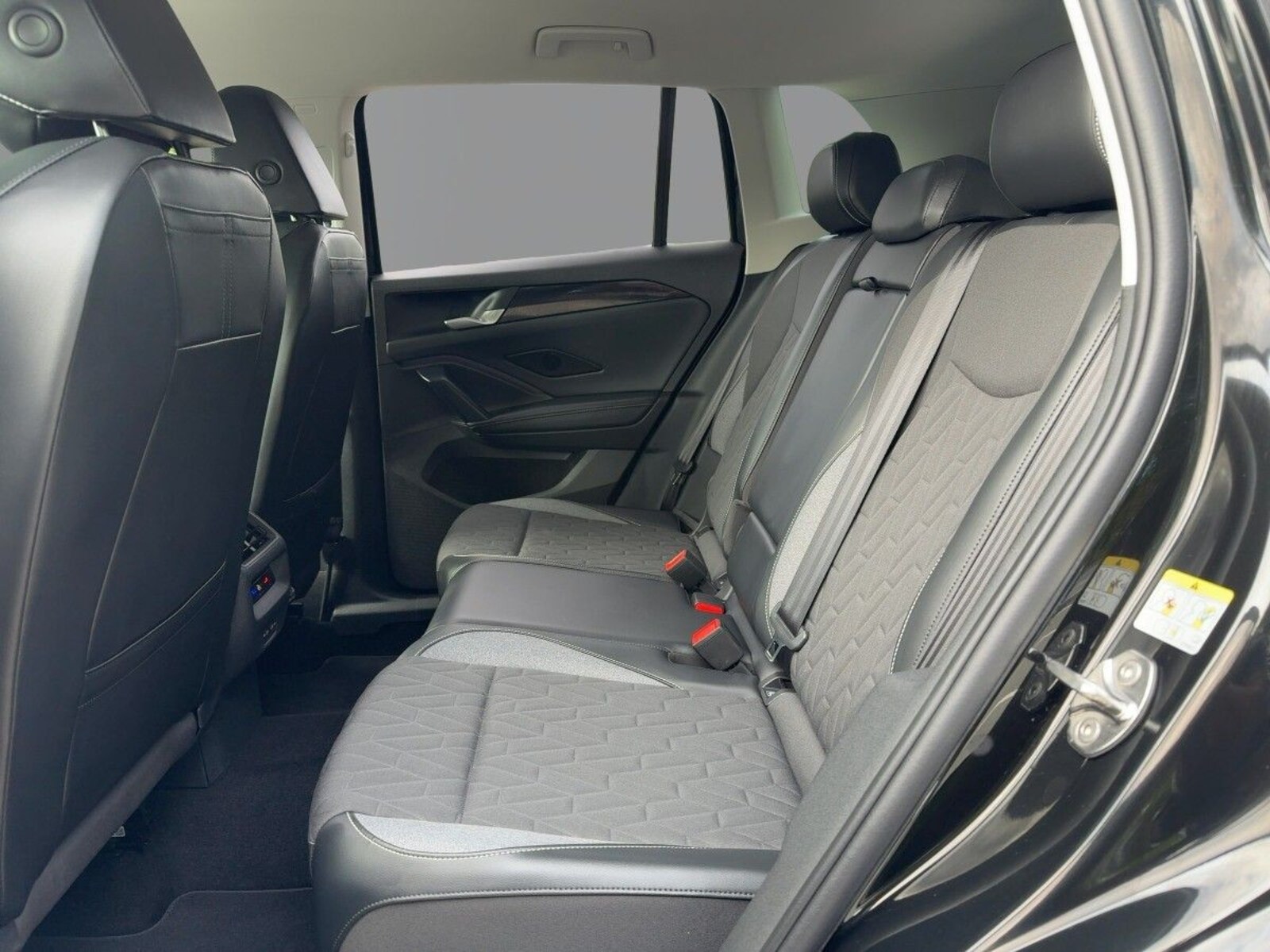Volkswagen Tiguan – Bild 9