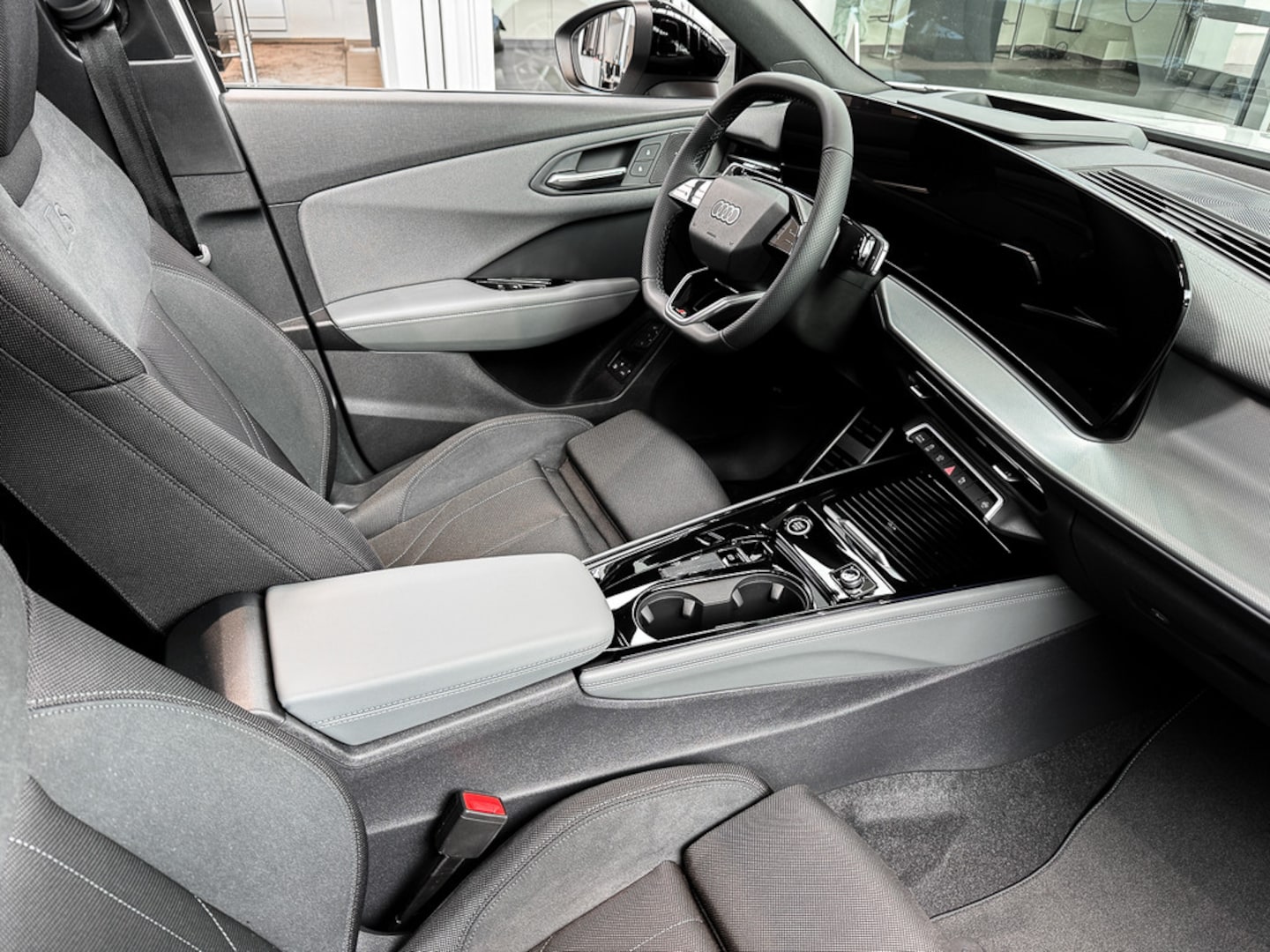 Bild über Audi Q3 SUV e-hybrid e-hybrid 200 kW S tronic - für weitere Informationen kontaktieren Sie den Audi Partner