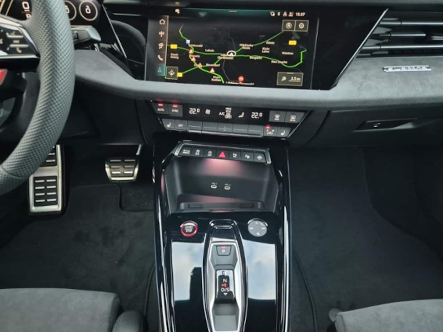 Bild über Audi RS 3 Sportback TFSI quattro 294 kW S tronic - für weitere Informationen kontaktieren Sie den Audi Partner