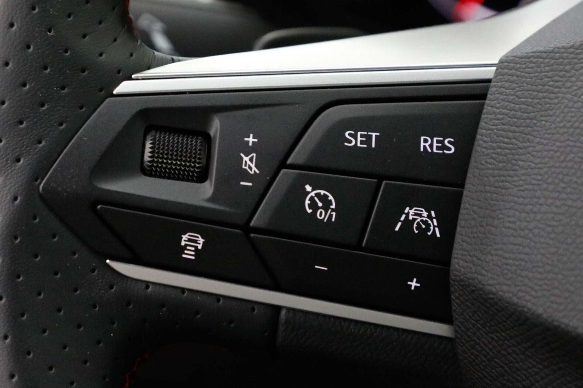 SEAT Arona FR