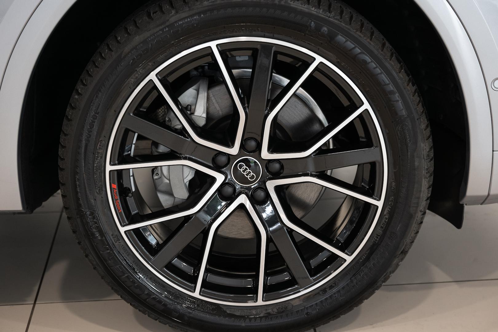 Audi Q5 SUV