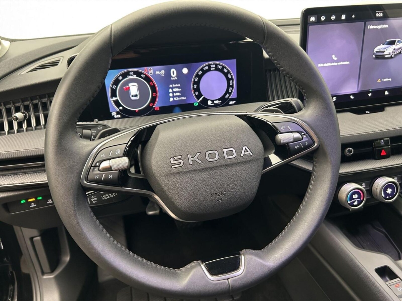 Škoda Superb Combi – Bild 9