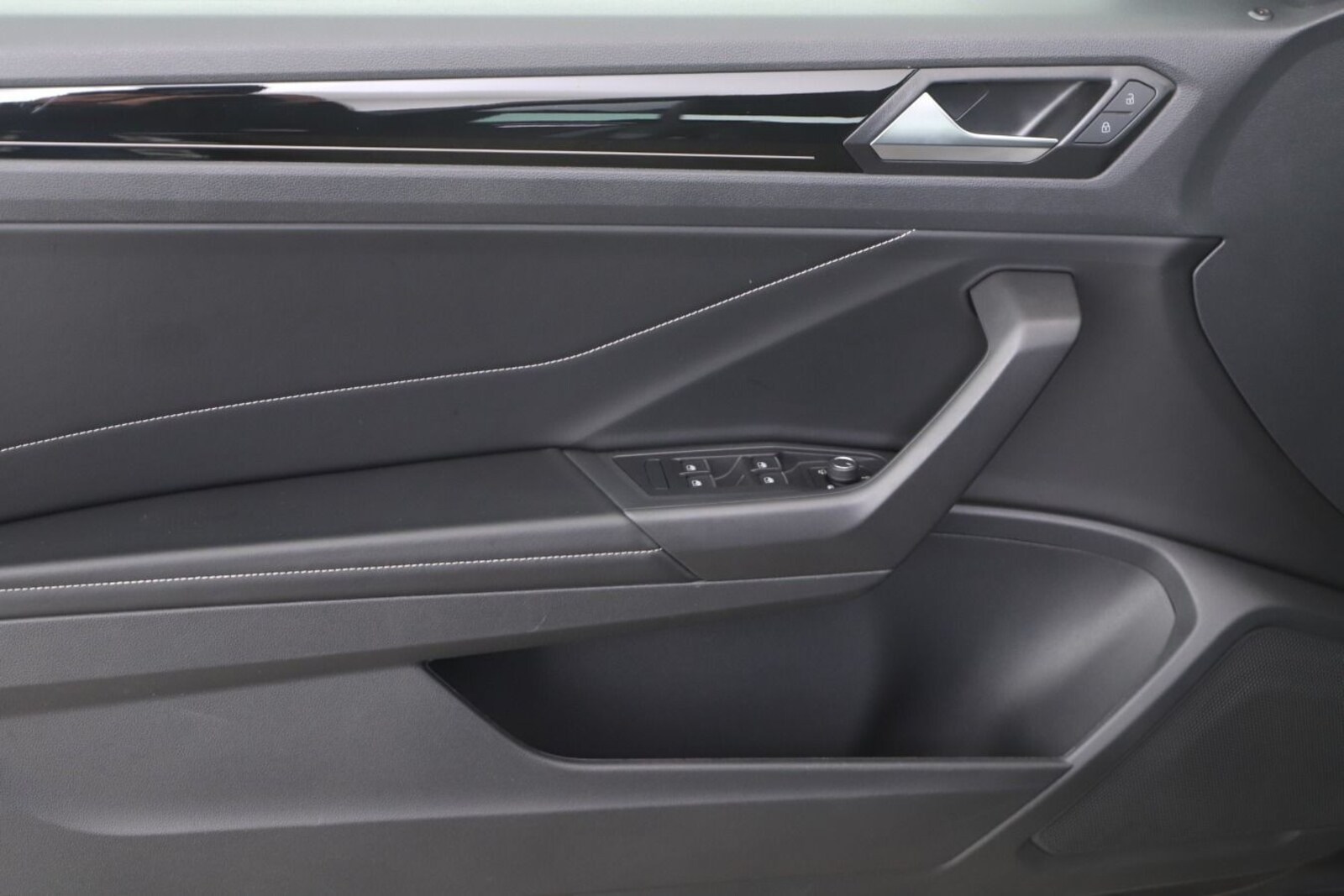 Volkswagen T-Roc Cabriolet – Bild 15