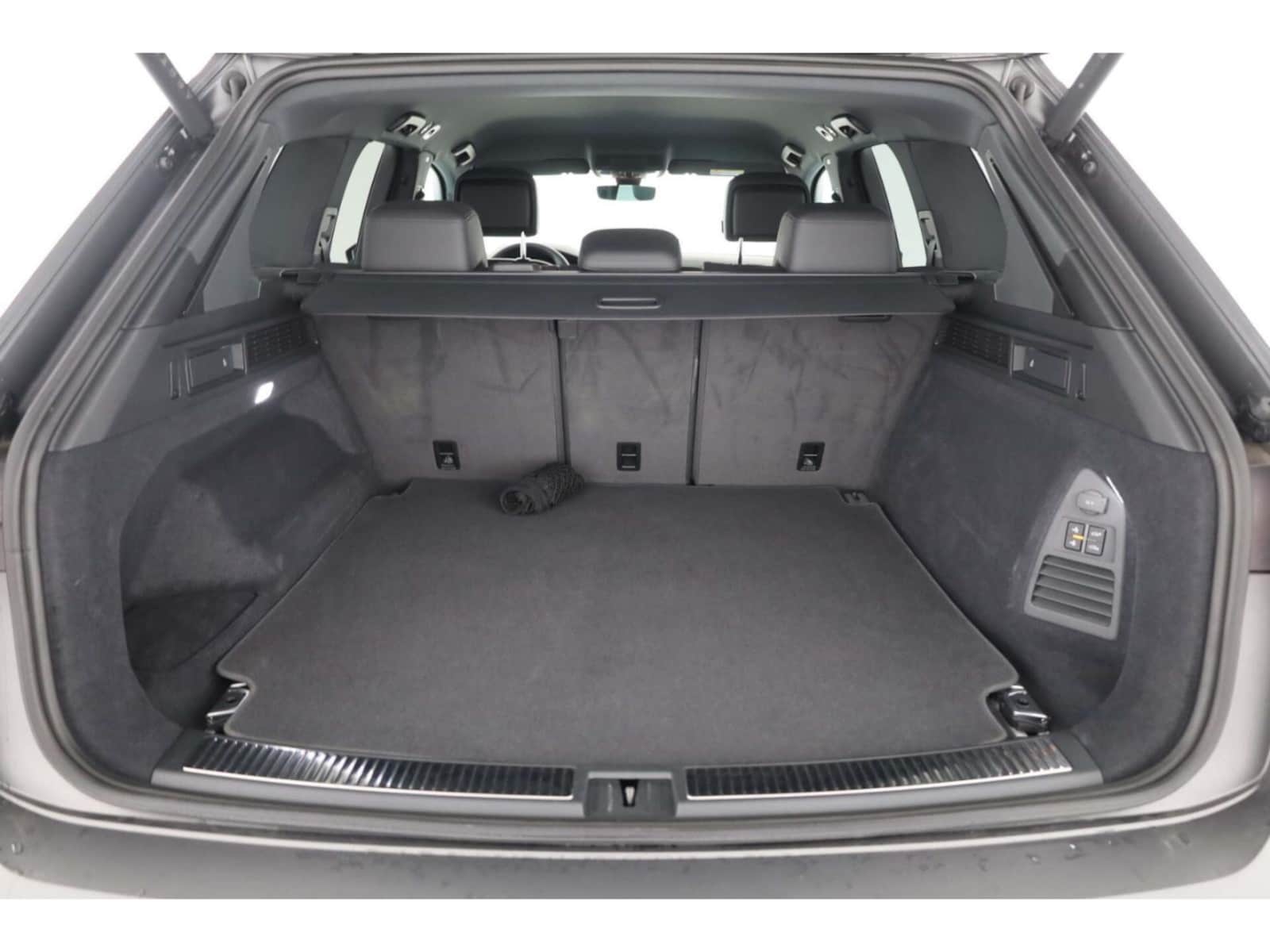 Volkswagen Touareg – Bild 10