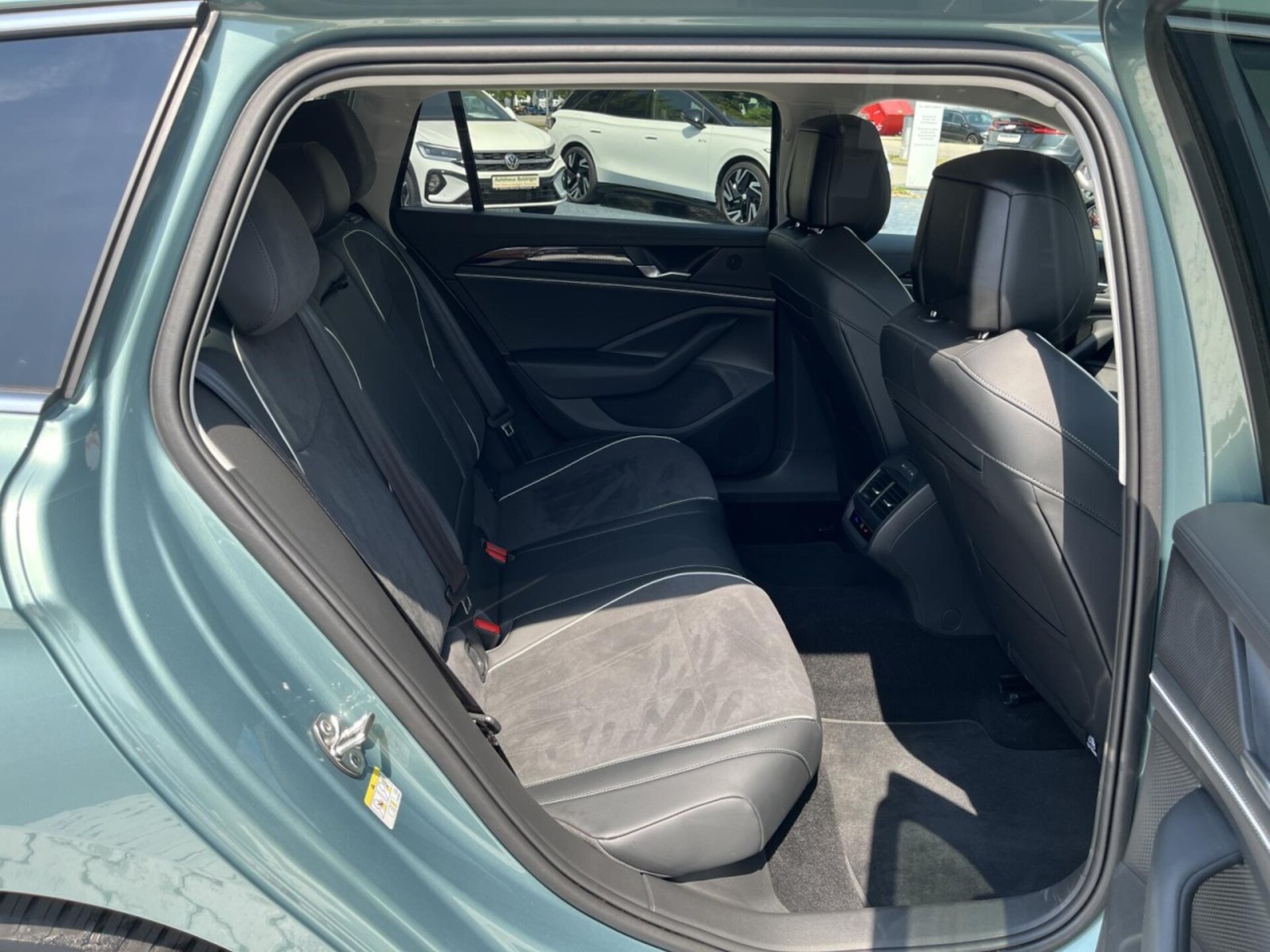 Volkswagen Passat Business