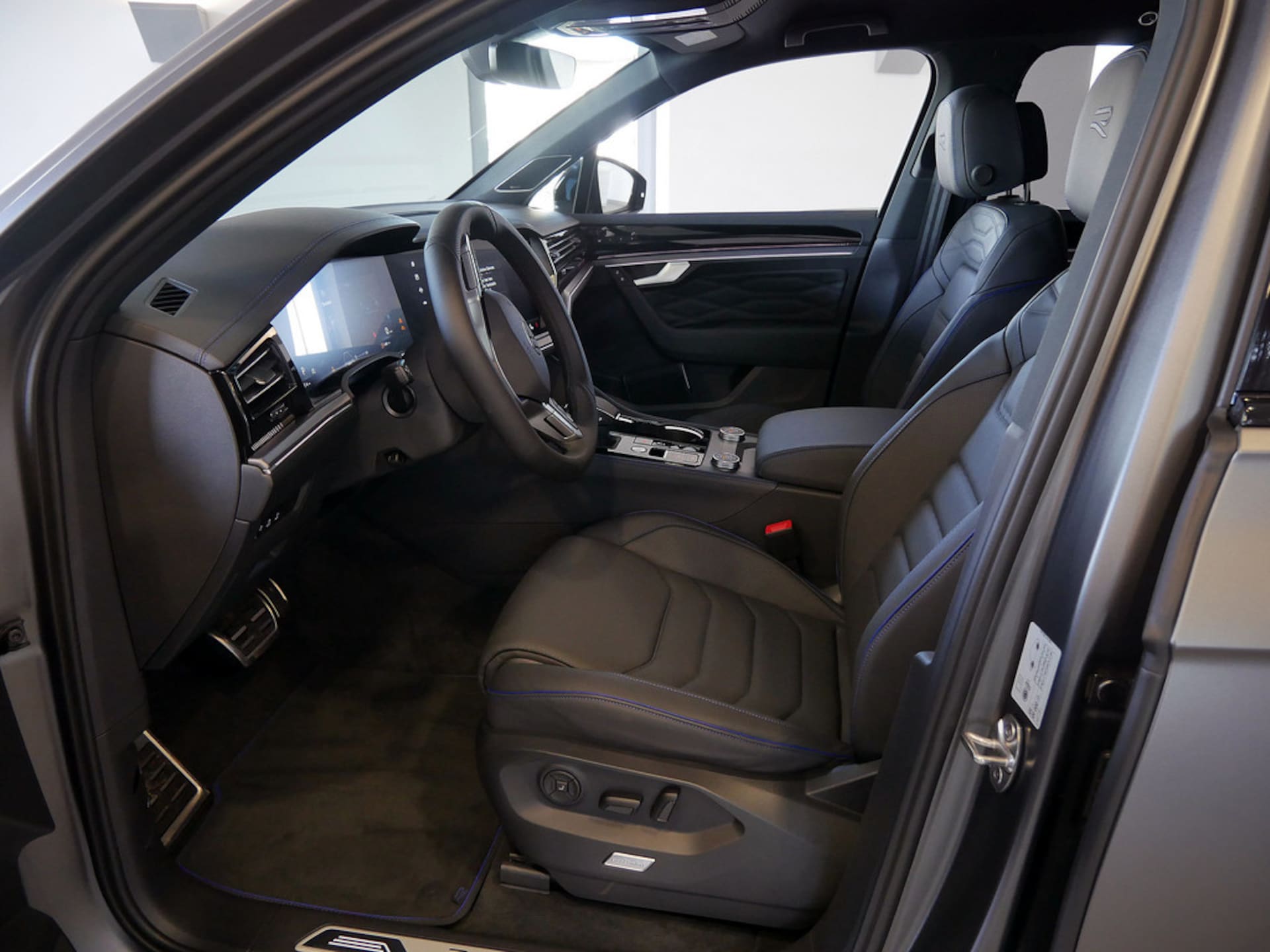 Volkswagen Touareg R