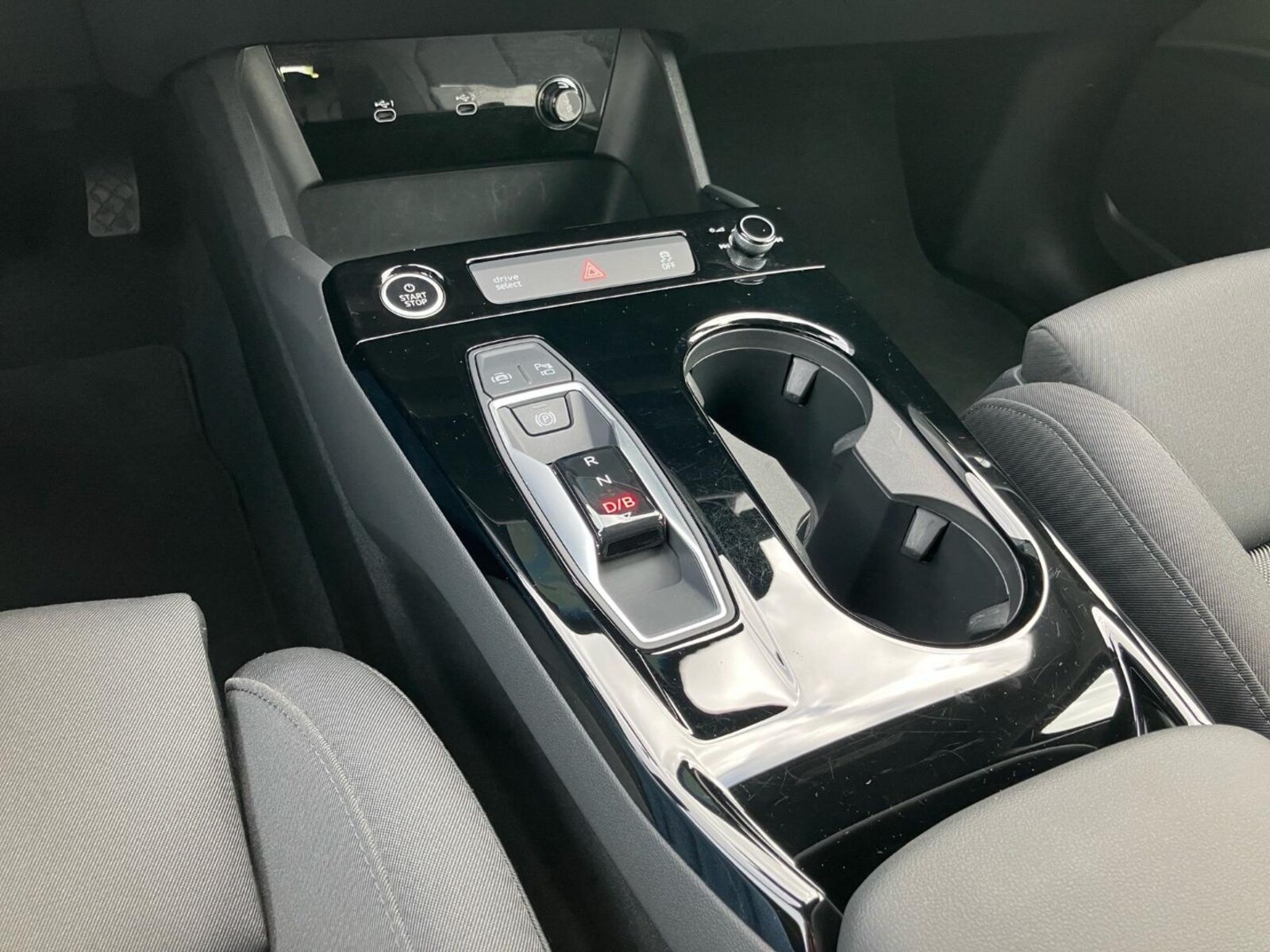 Audi Q6 e-tron – Bild 14
