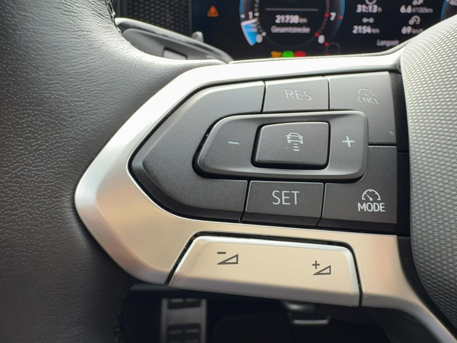 Volkswagen Tiguan – Bild 16