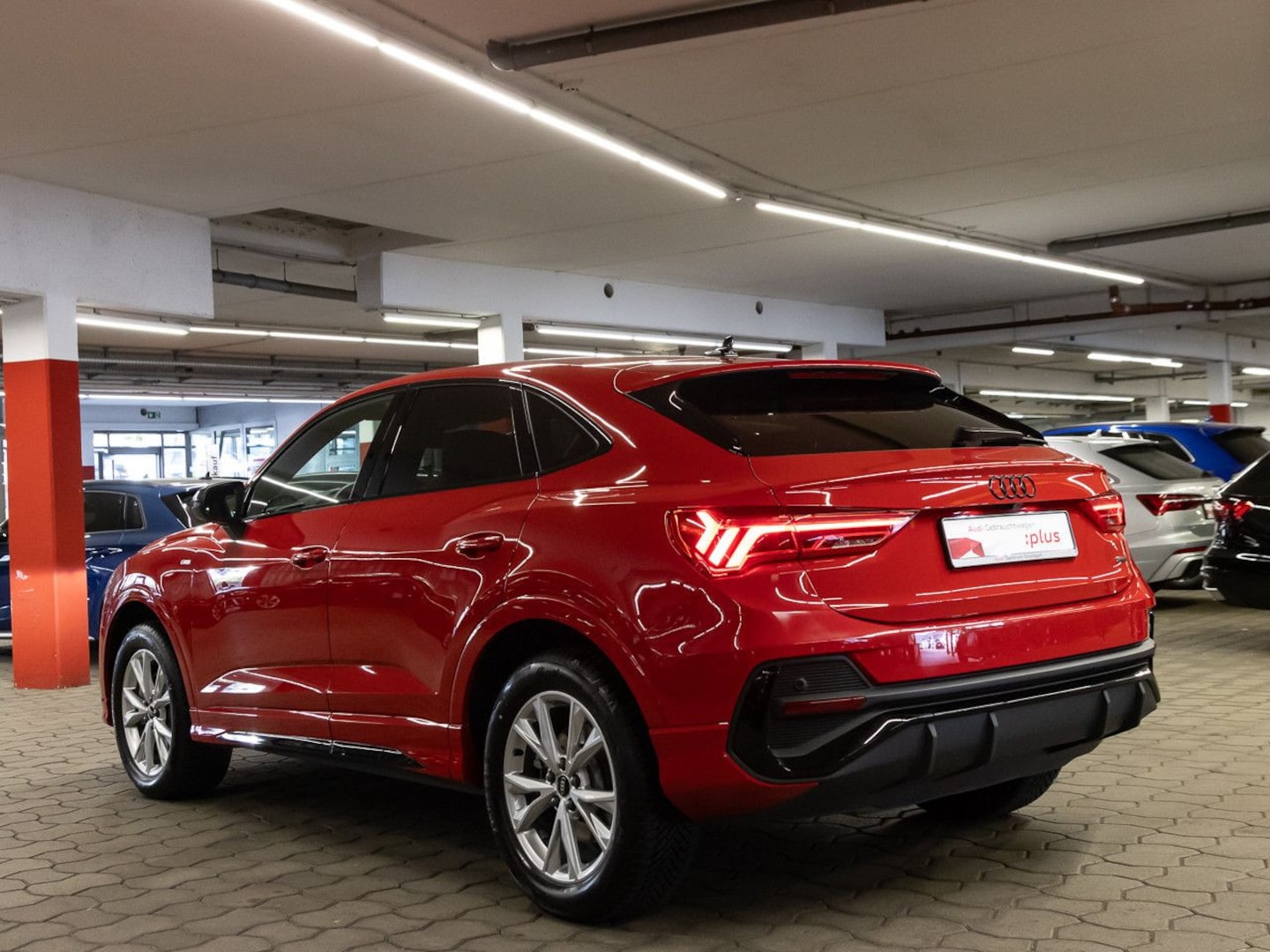 Bild über Audi Q3 Sportback S line 40 TFSI quattro S tronic - für weitere Informationen kontaktieren Sie den Audi Partner