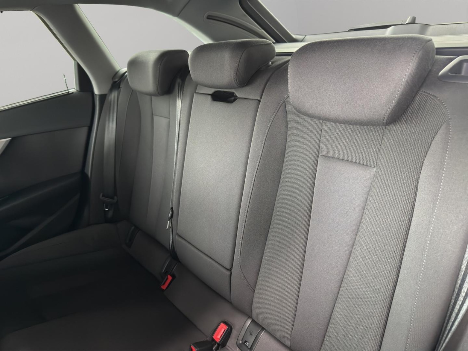 Audi A4 Avant S line