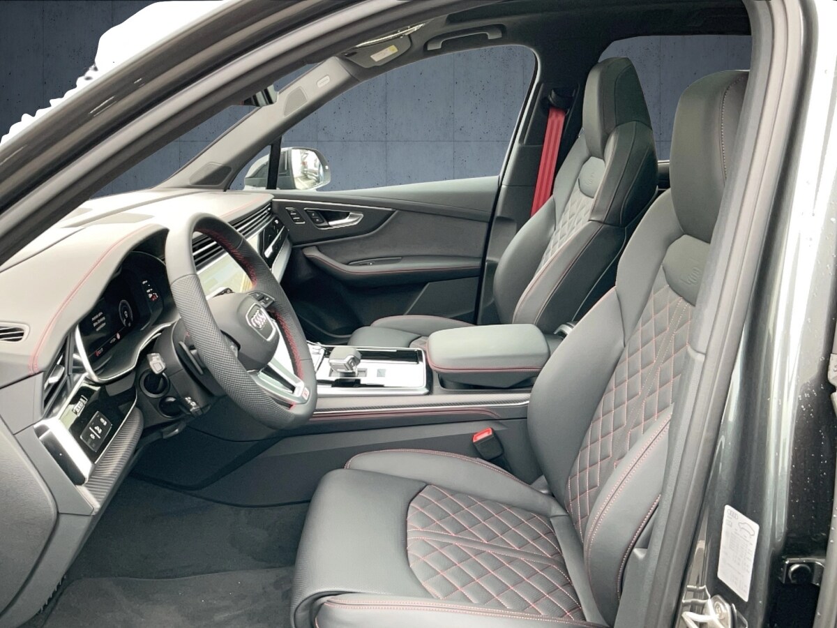 Image about Audi Q7 SUV TFSI e S line 60 TFSI e quattro tiptronic