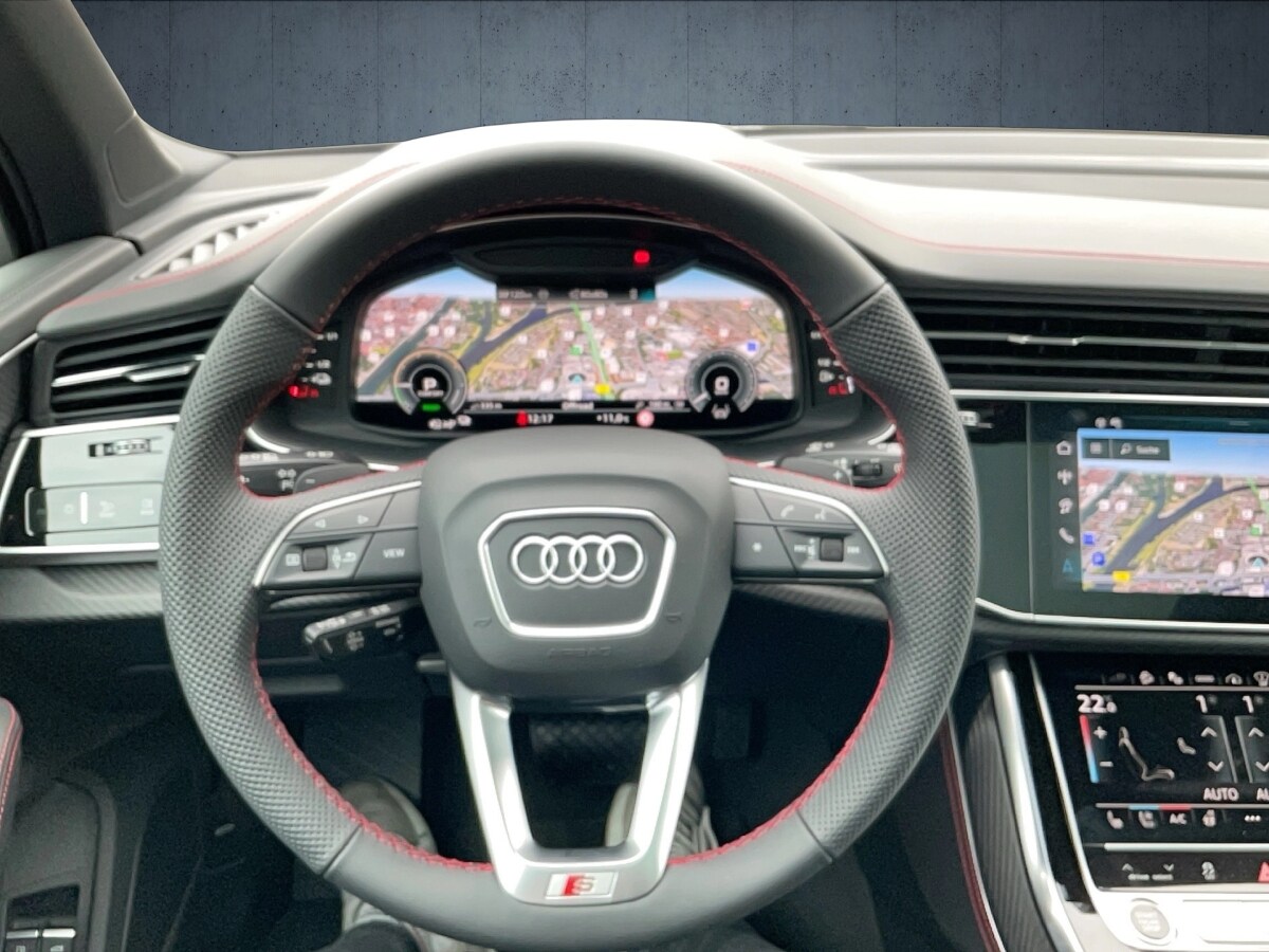 Image about Audi Q7 SUV TFSI e S line 60 TFSI e quattro tiptronic