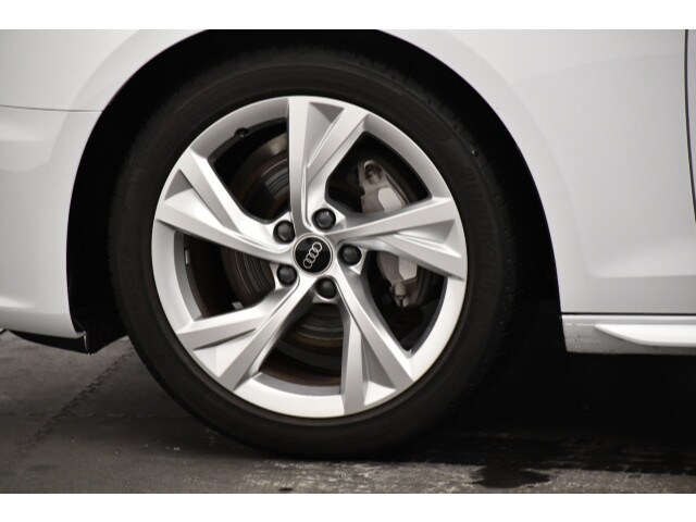 Image about Audi A4 Avant S line 40 TDI S tronic