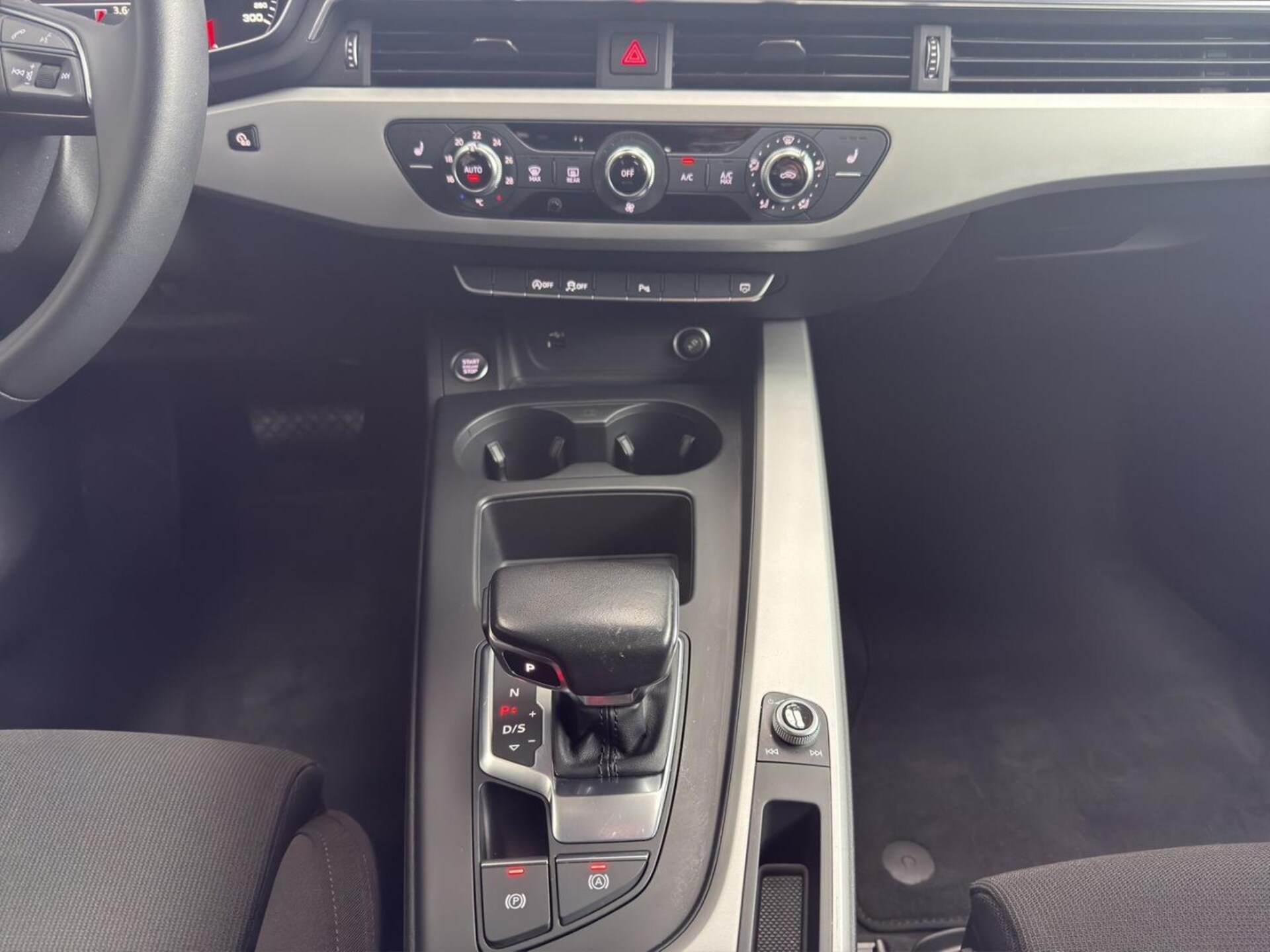 Audi A4 Avant S line