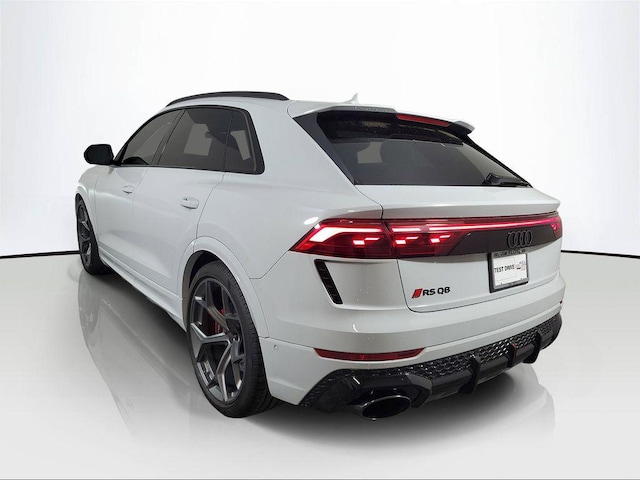 2026 Audi RS Q8 SUV performance