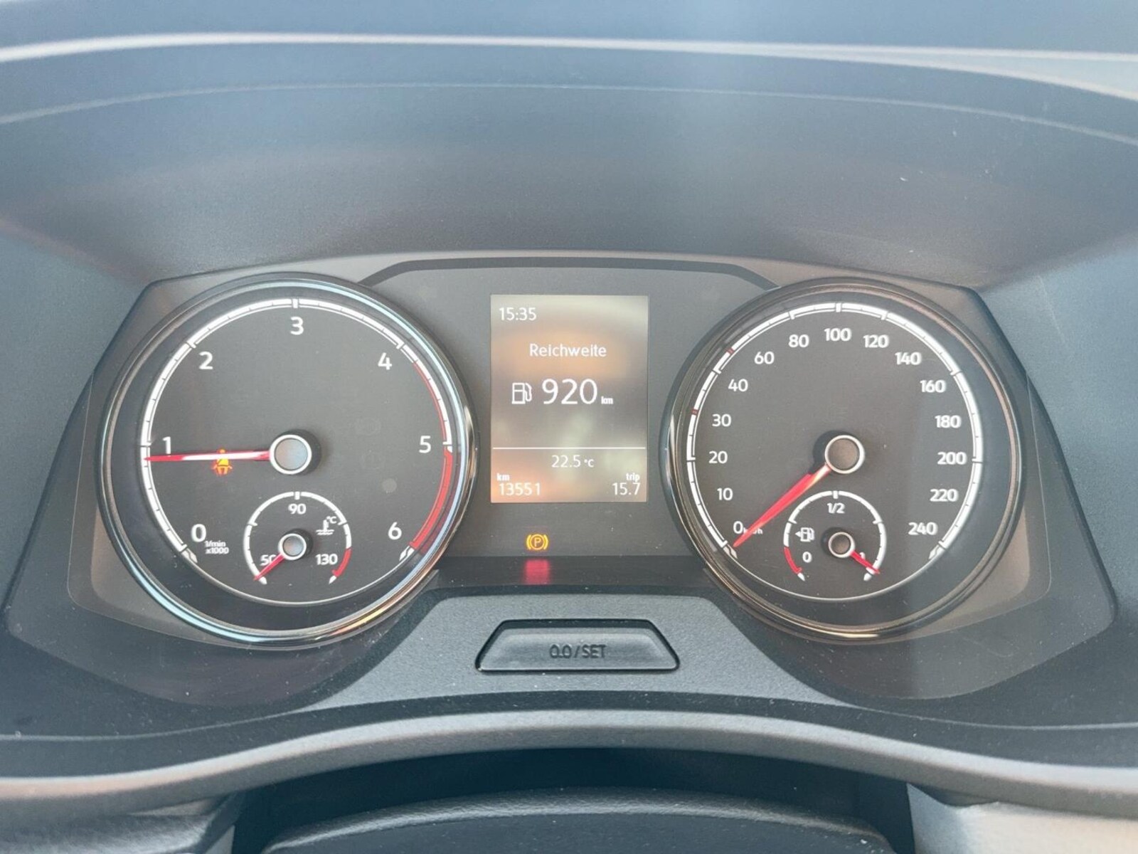 Volkswagen T6.1 Transporter Kasten langer Radstand – Bild 9