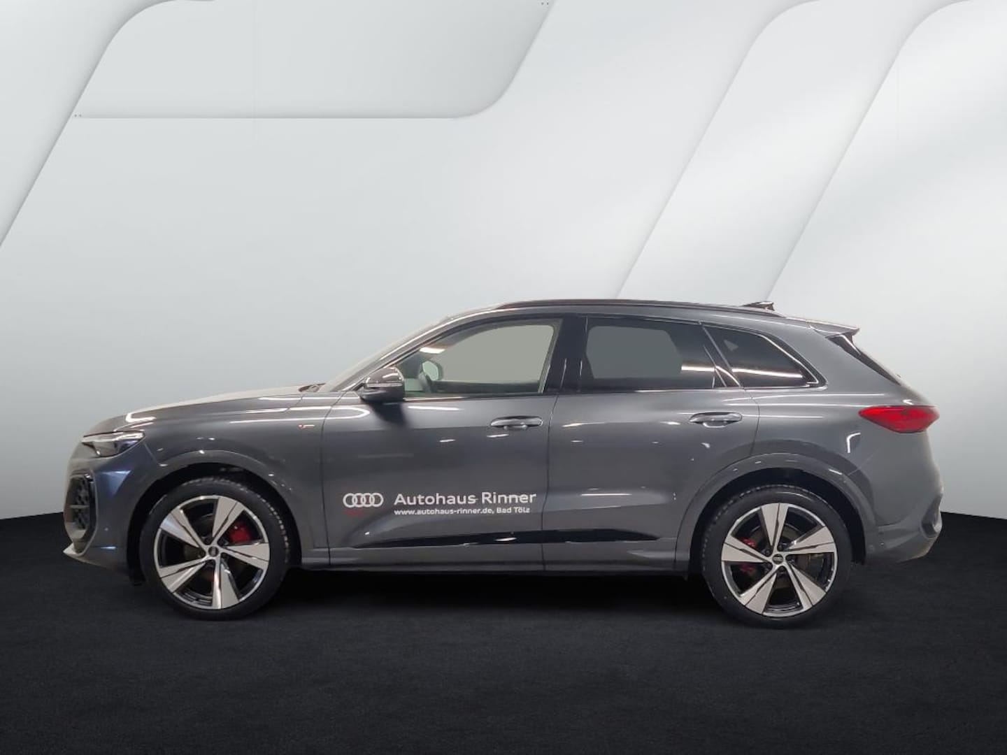 Bild über Audi Q5 SUV TFSI quattro 150 kW S tronic - für weitere Informationen kontaktieren Sie den Audi Partner