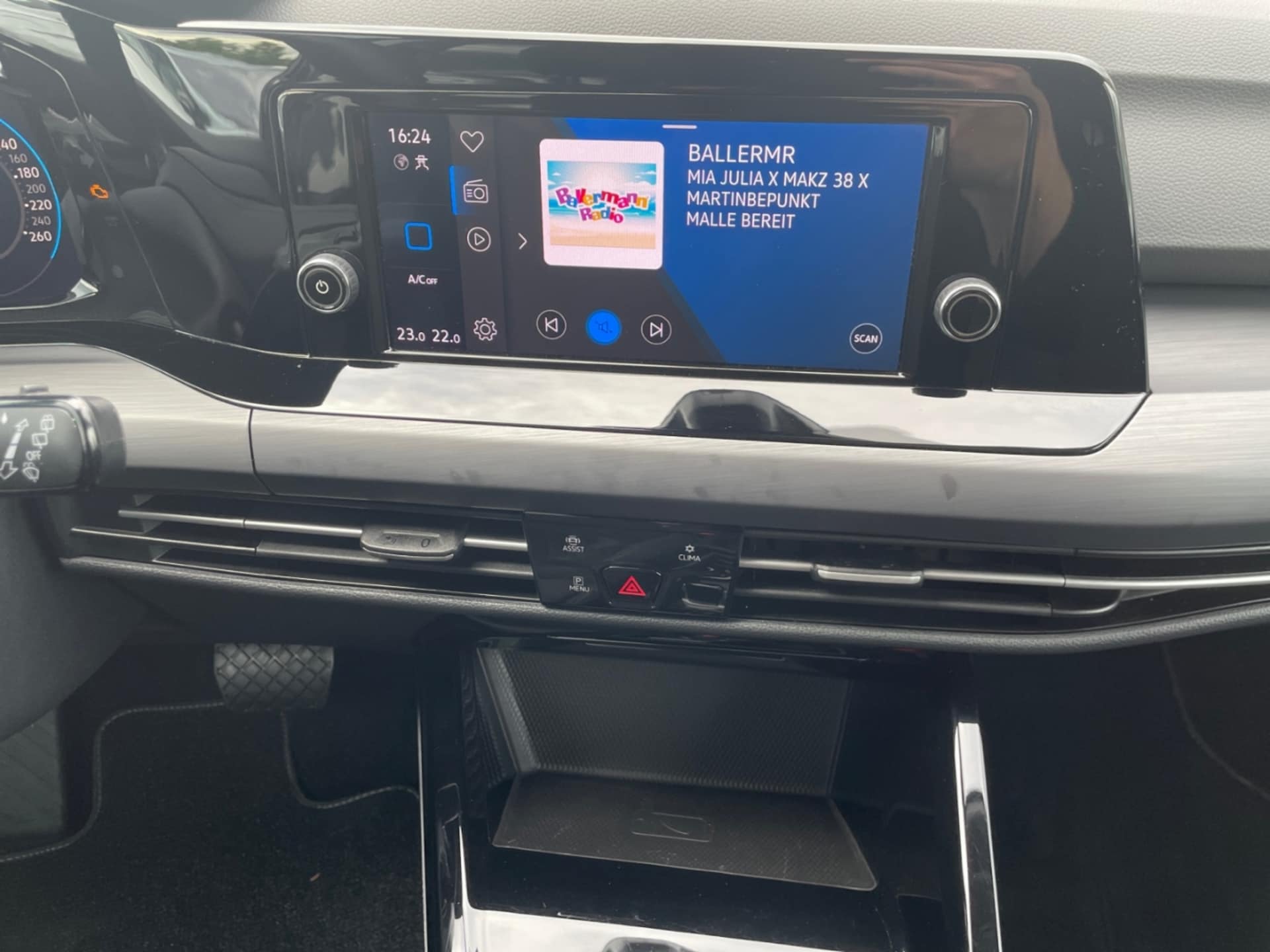 Volkswagen Golf Style