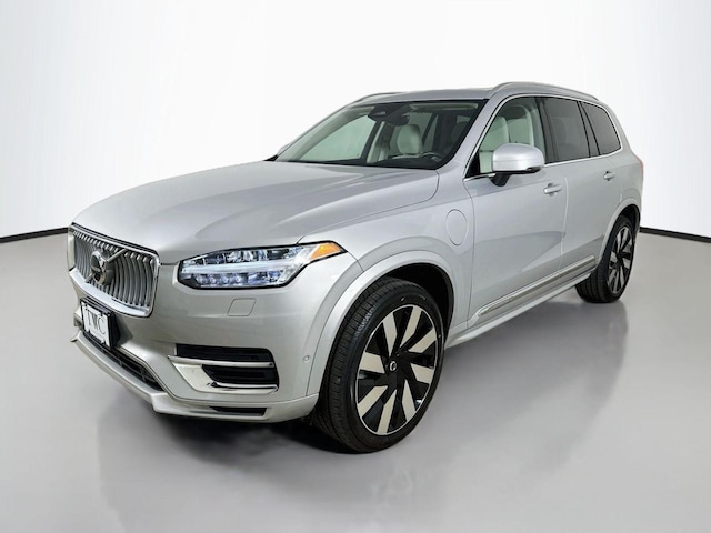 2023 Volvo XC90 Recharge Plug-In Hybrid