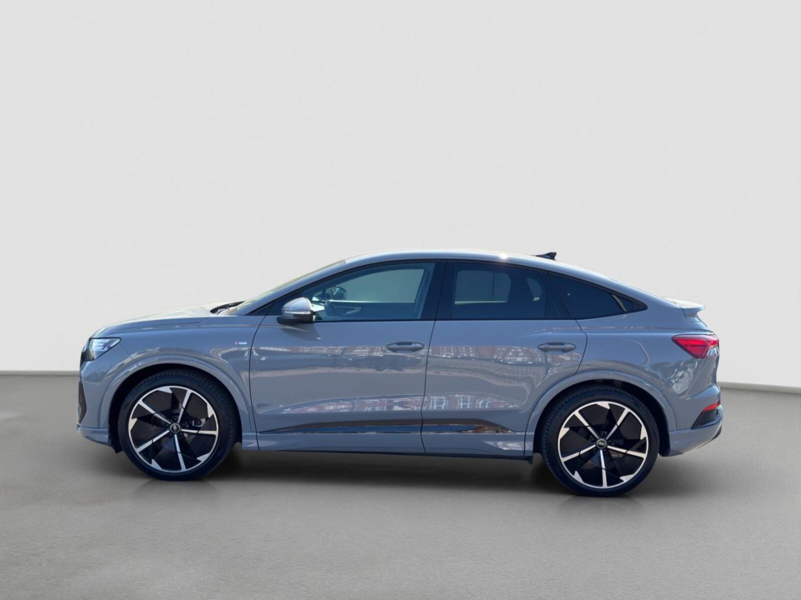 Audi Q4 Sportback e-tron – Bild 8