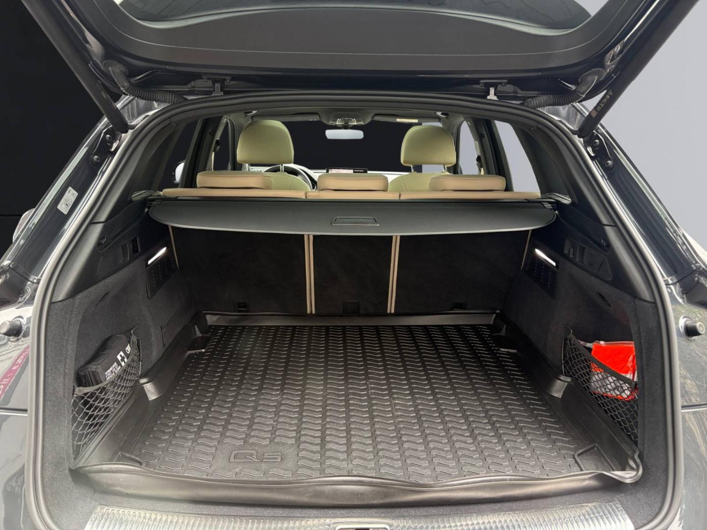 Image about Audi Q5 TFSI e Design 50 TFSI e quattro 220 kW (299 ch) S tronic