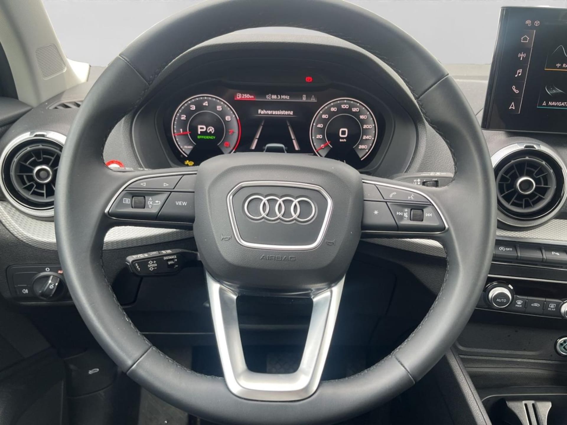 Audi Q2 S line