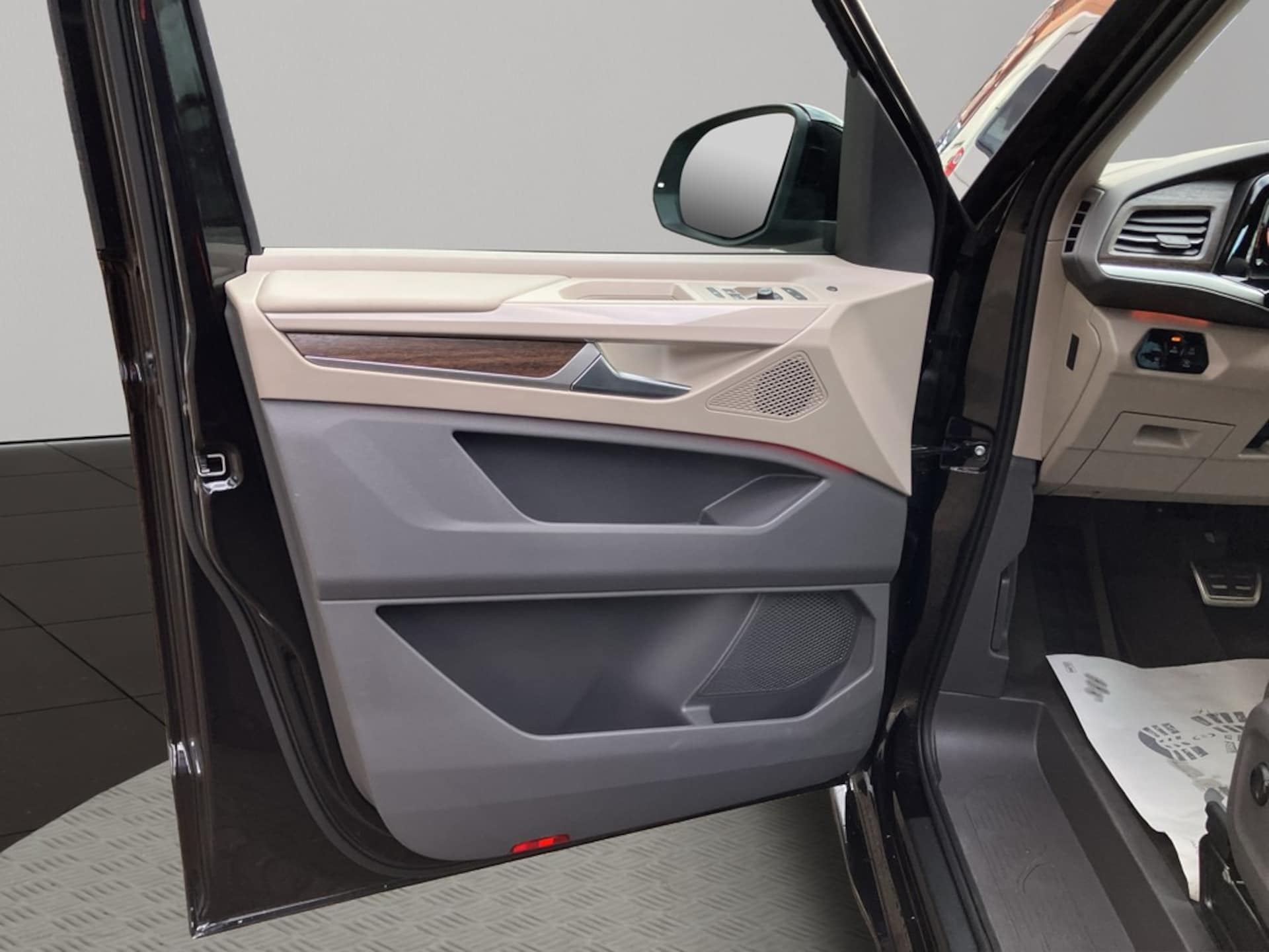 Volkswagen Multivan Style