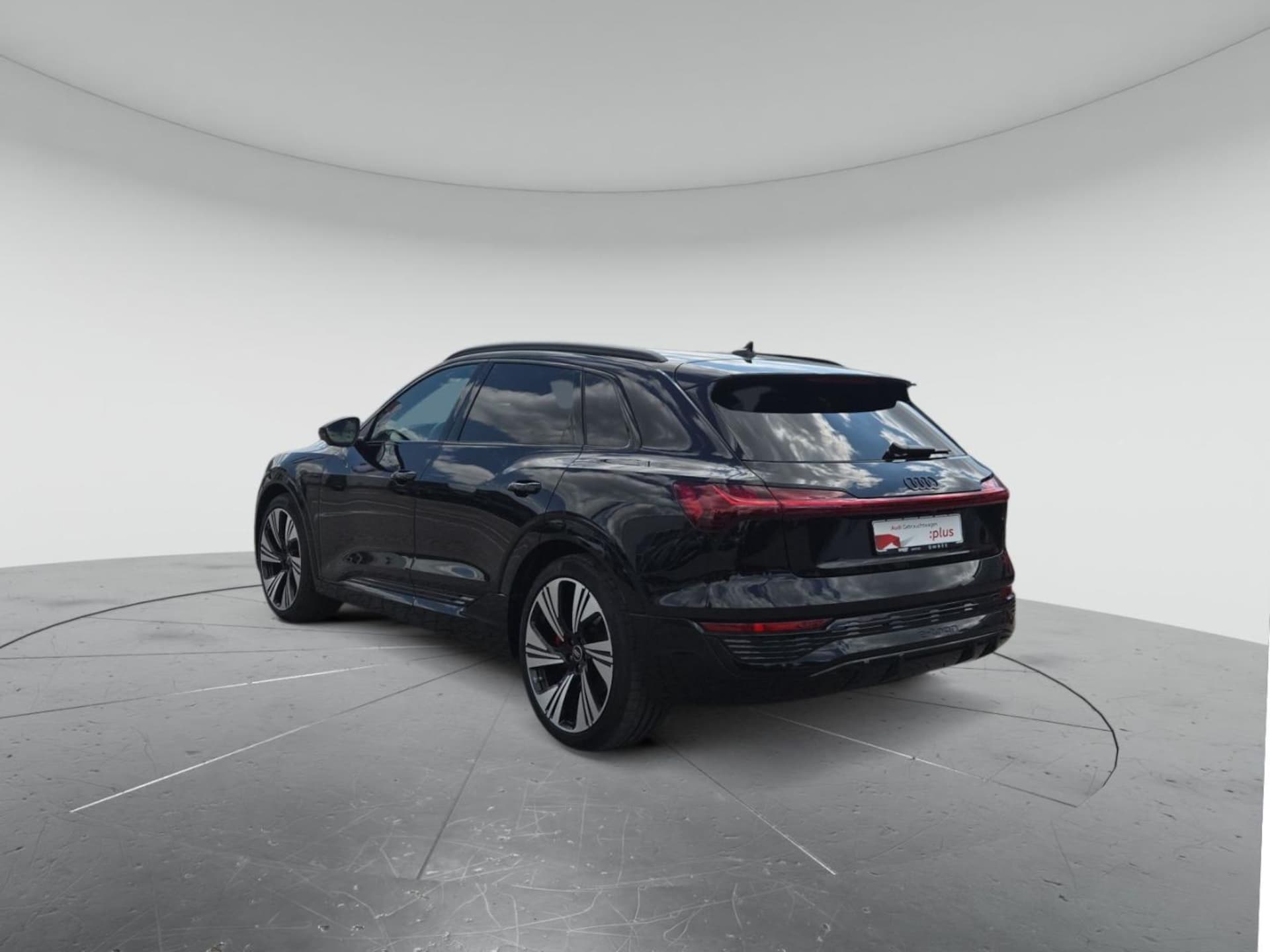 Audi Q8 e-tron S line