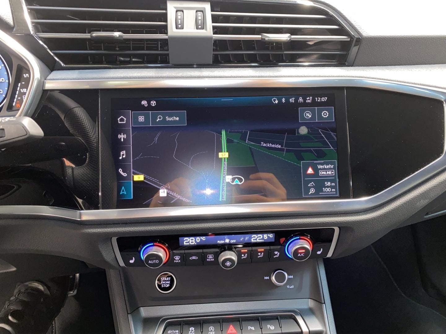 Bild über Audi Q3 TFSI quattro 140 kW S tronic - für weitere Informationen kontaktieren Sie den Audi Partner