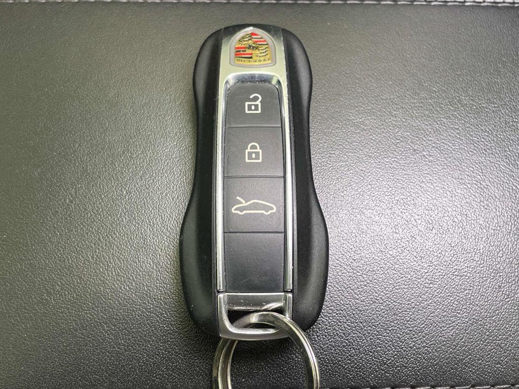 2021 Porsche 911 Turbo S - Photo 41
