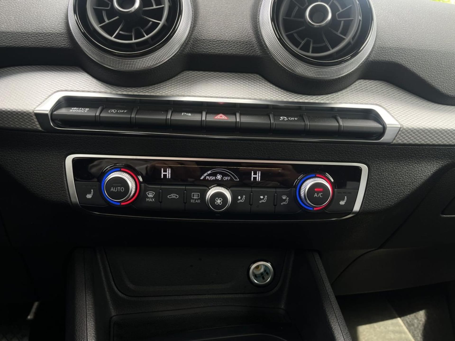Audi Q2 S line