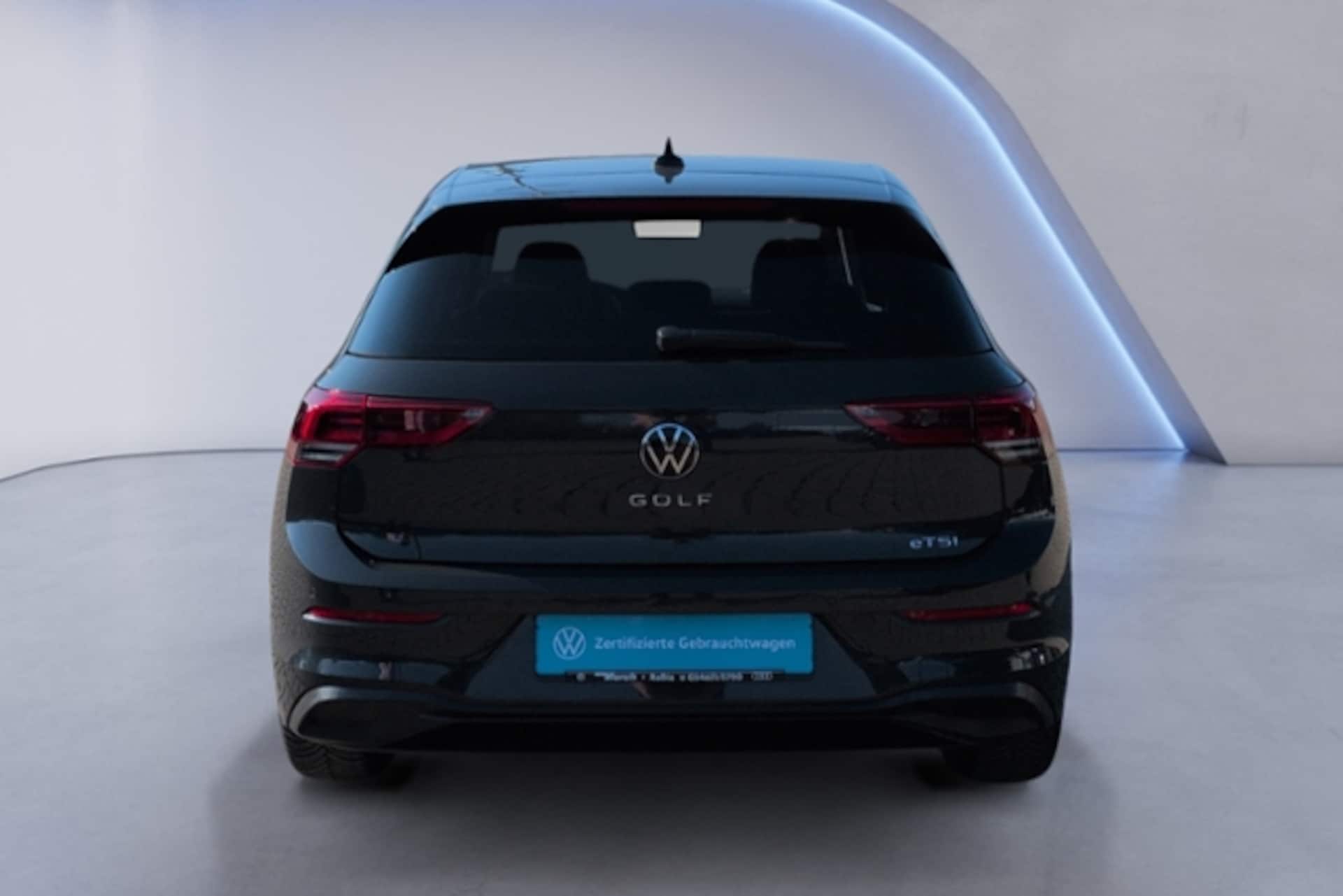 Volkswagen Golf Life