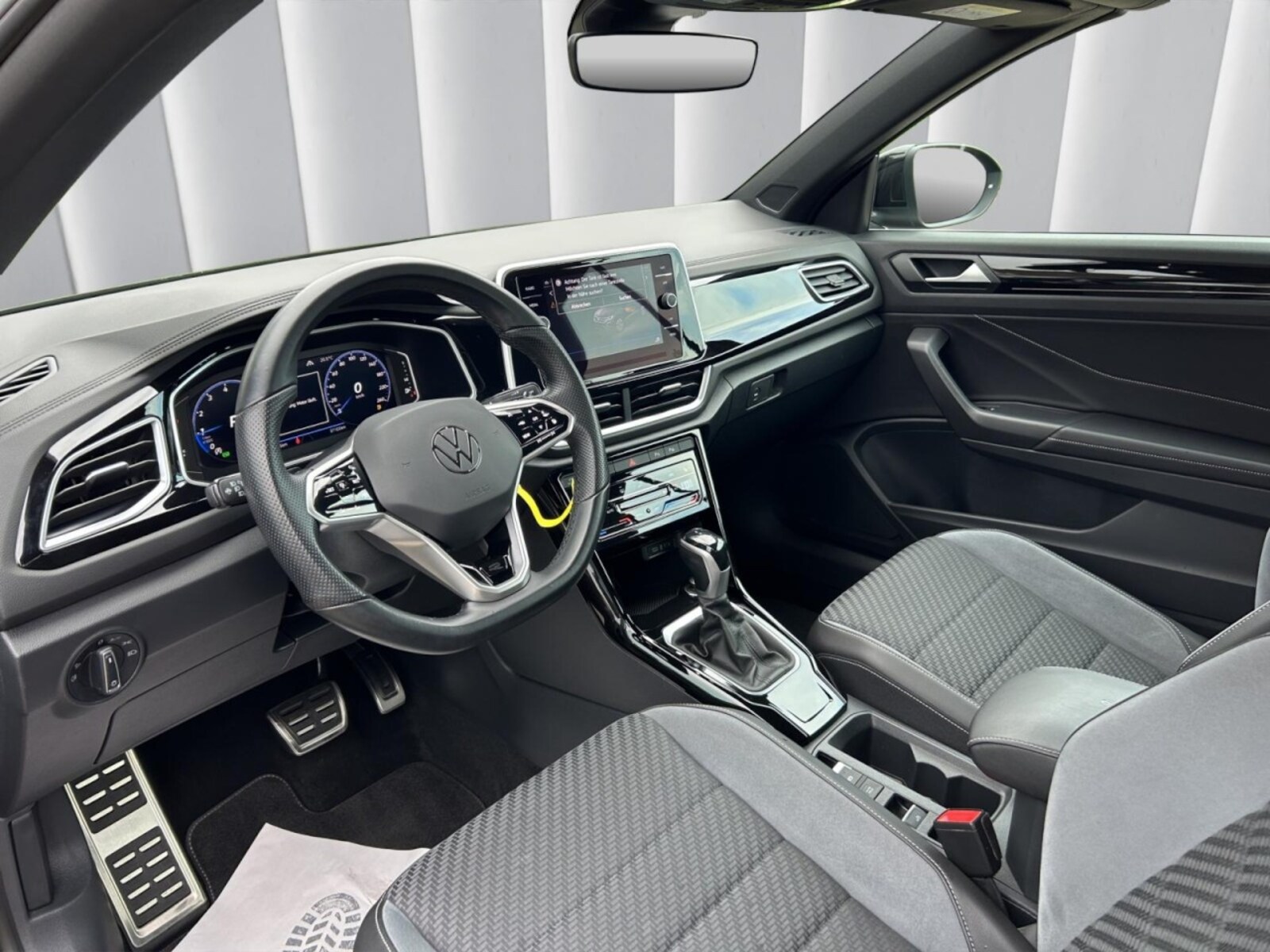 Volkswagen T-Roc Cabriolet – Bild 9