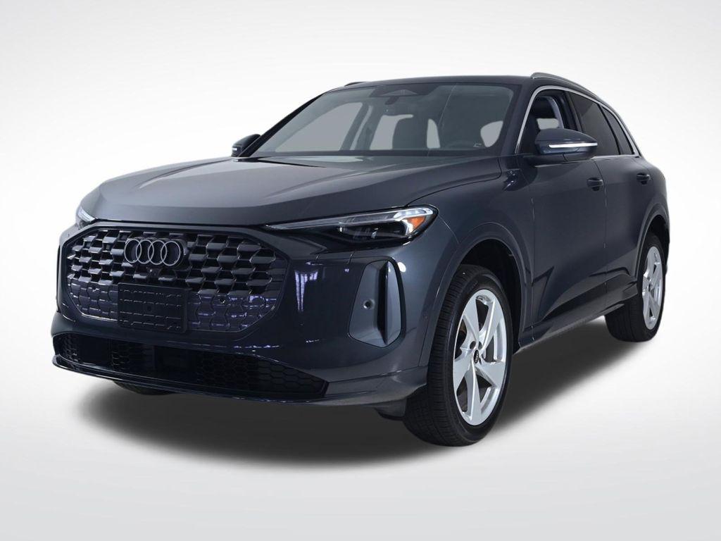 2026 Audi Q5 Premium Plus quattro's photo