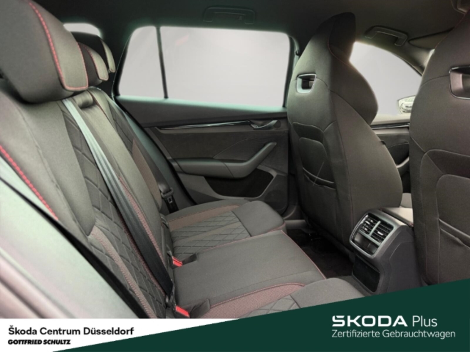 Škoda Octavia Combi – Bild 8