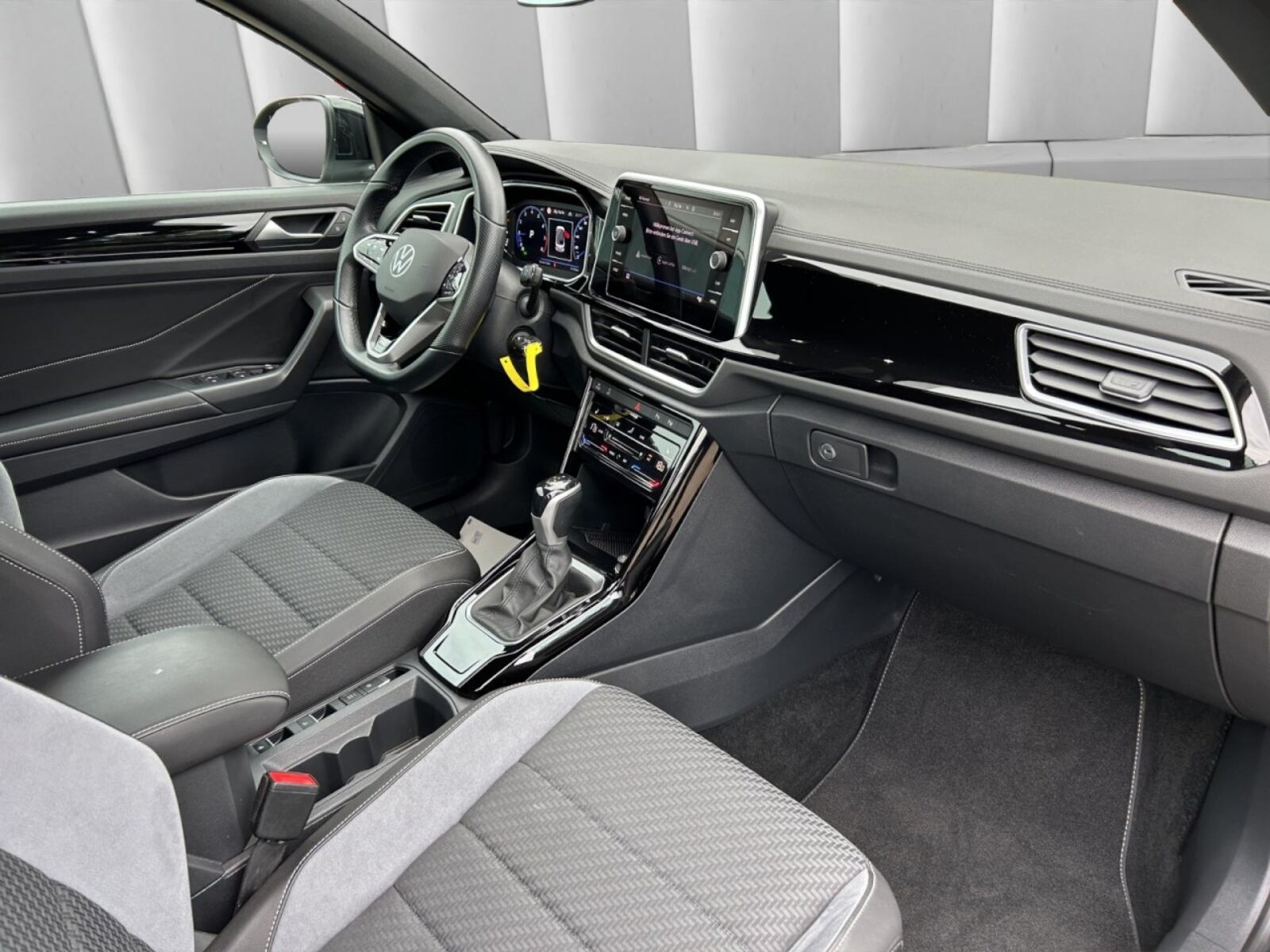 Volkswagen T-Roc Cabriolet – Bild 11