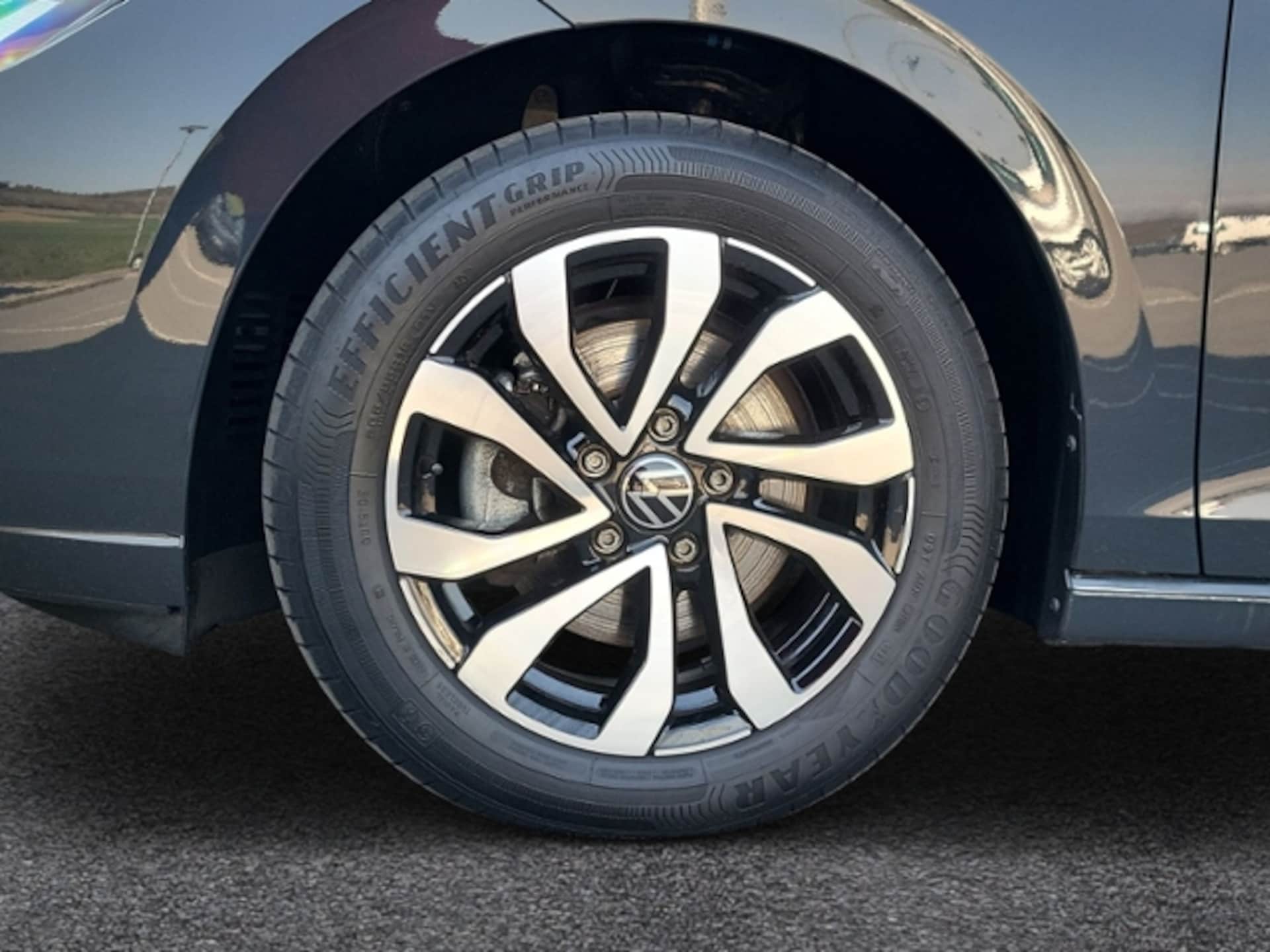 Volkswagen Golf Active